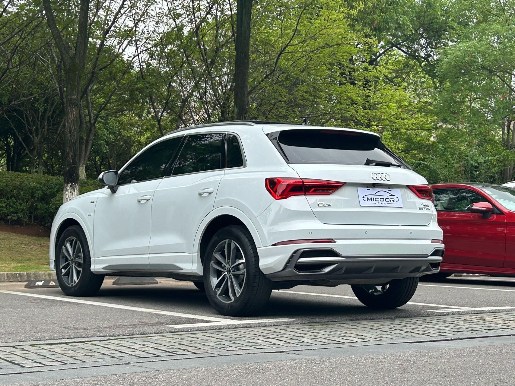 Audi Q3 2023 car image #5