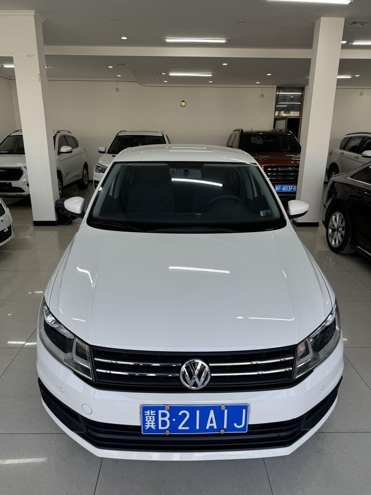 Volkswagen Santana 2021 car image #2