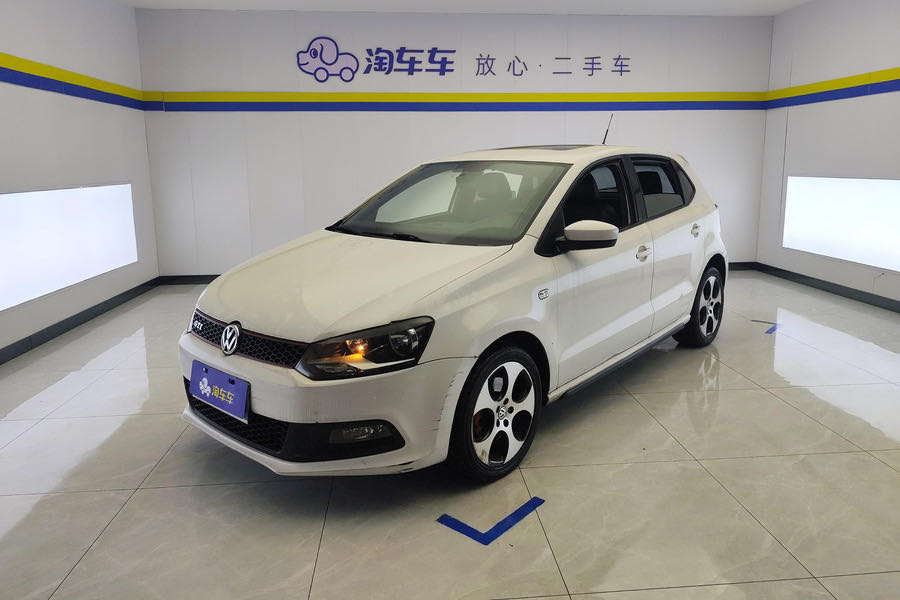 Volkswagen Polo 2014 Volkswagen Polo 2014 car image