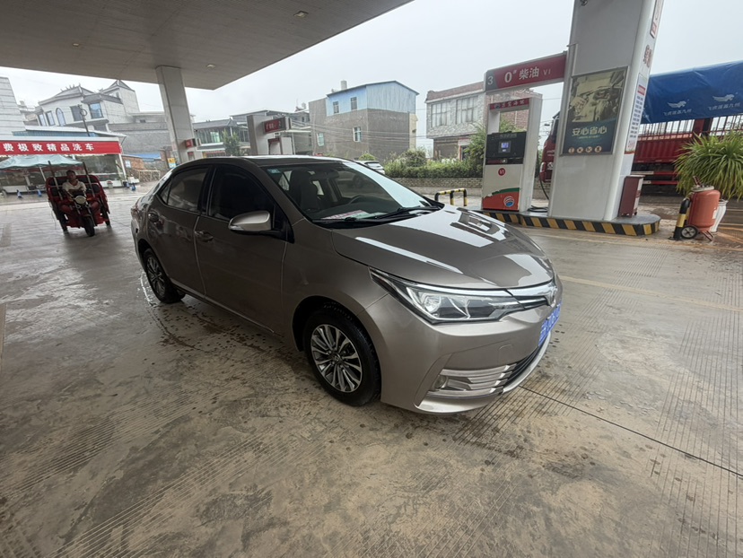 Toyota Corolla 2017 car image #2