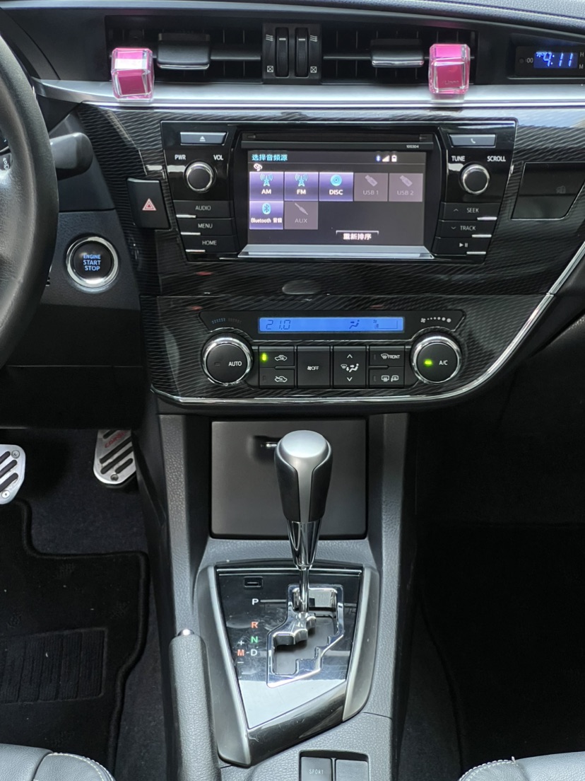Toyota Corolla 2015 #6 Toyota Corolla 2015 car image #6