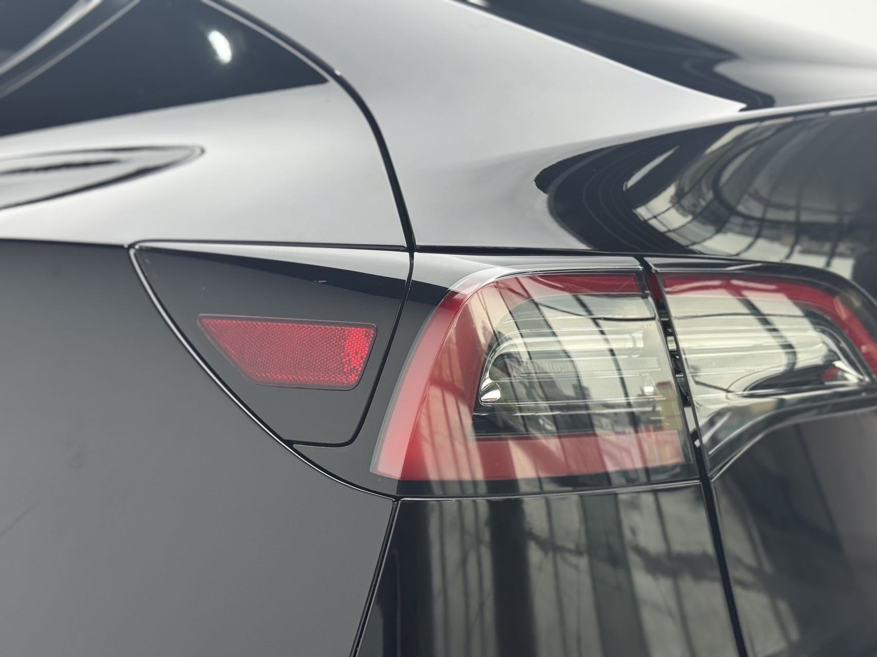Tesla Model Y 2022 #9 Tesla Model Y 2022 car image #9