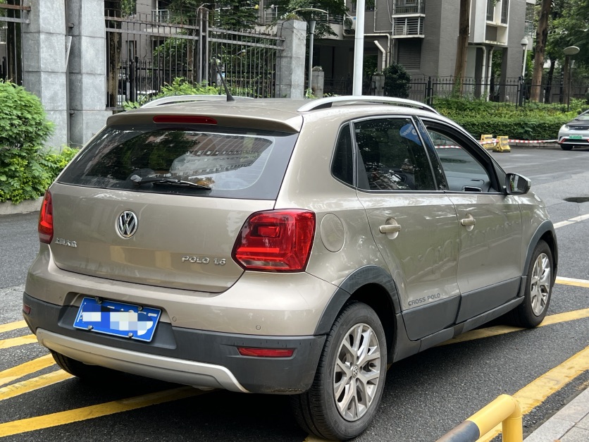 Volkswagen Polo 2015 #9 Volkswagen Polo 2015 car image #9