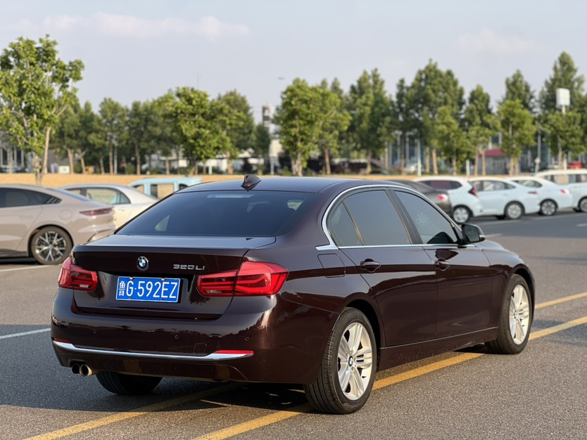 BMW 3 Series 2017 #3 BMW 3 Series 2017 car image #3