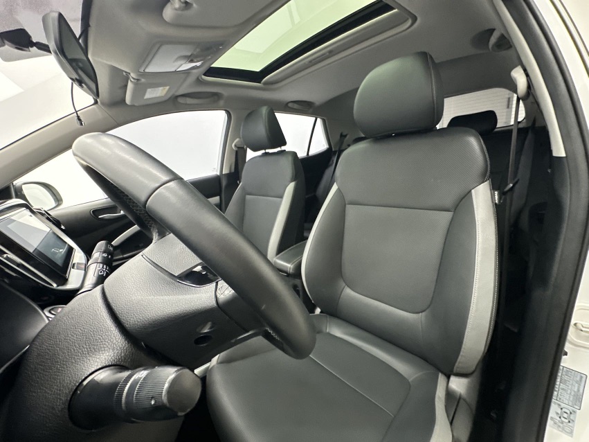 Kia KX1 2022 car image #13
