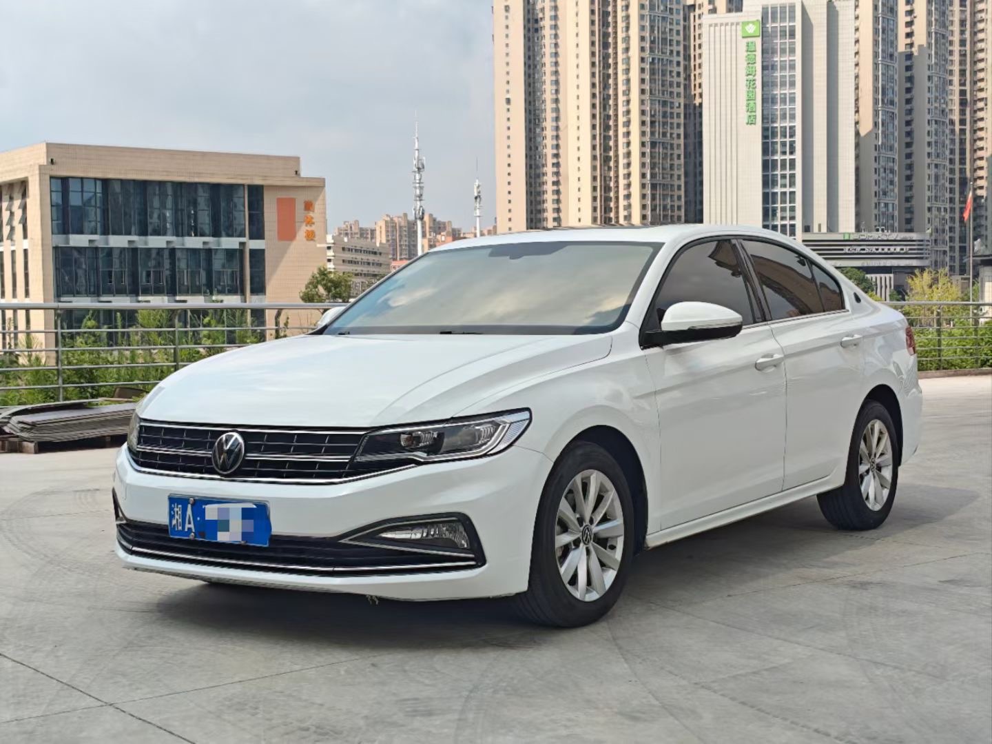 Volkswagen Bora 2022 car image 