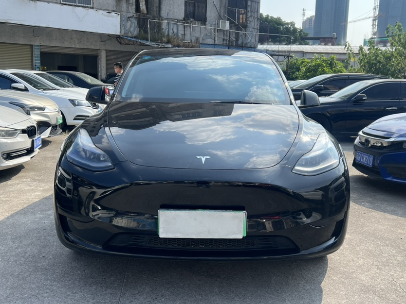 Tesla Model Y 2023 #2 Tesla Model Y 2023 car image #2