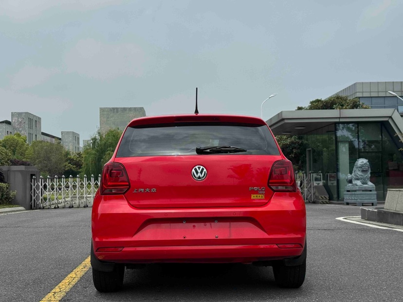 Volkswagen Polo 2017 car image #8