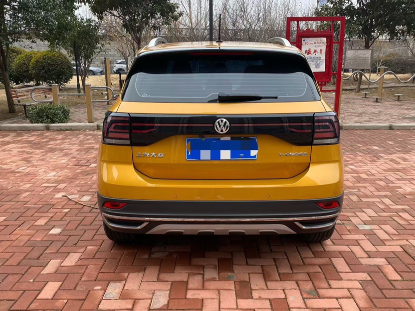 Volkswagen T-Cross 2019 #8 Volkswagen T-Cross 2019 car image #8