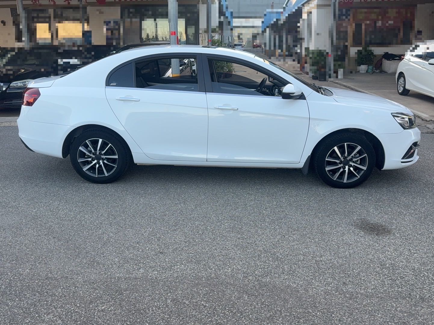 GEELY Emgrand 2020 car image #4