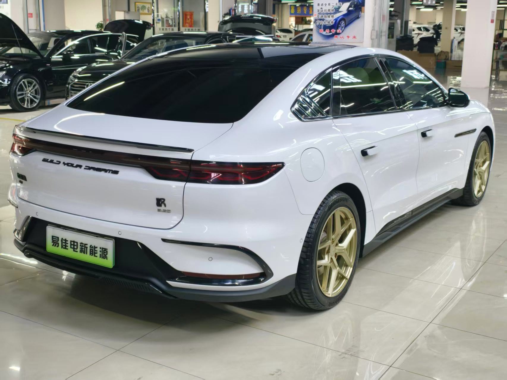 BYD Han 2023 #13 BYD Han 2023 car image #13