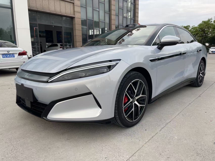 BYD HanL 2025 BYD HanL 2025 صورة سيارة