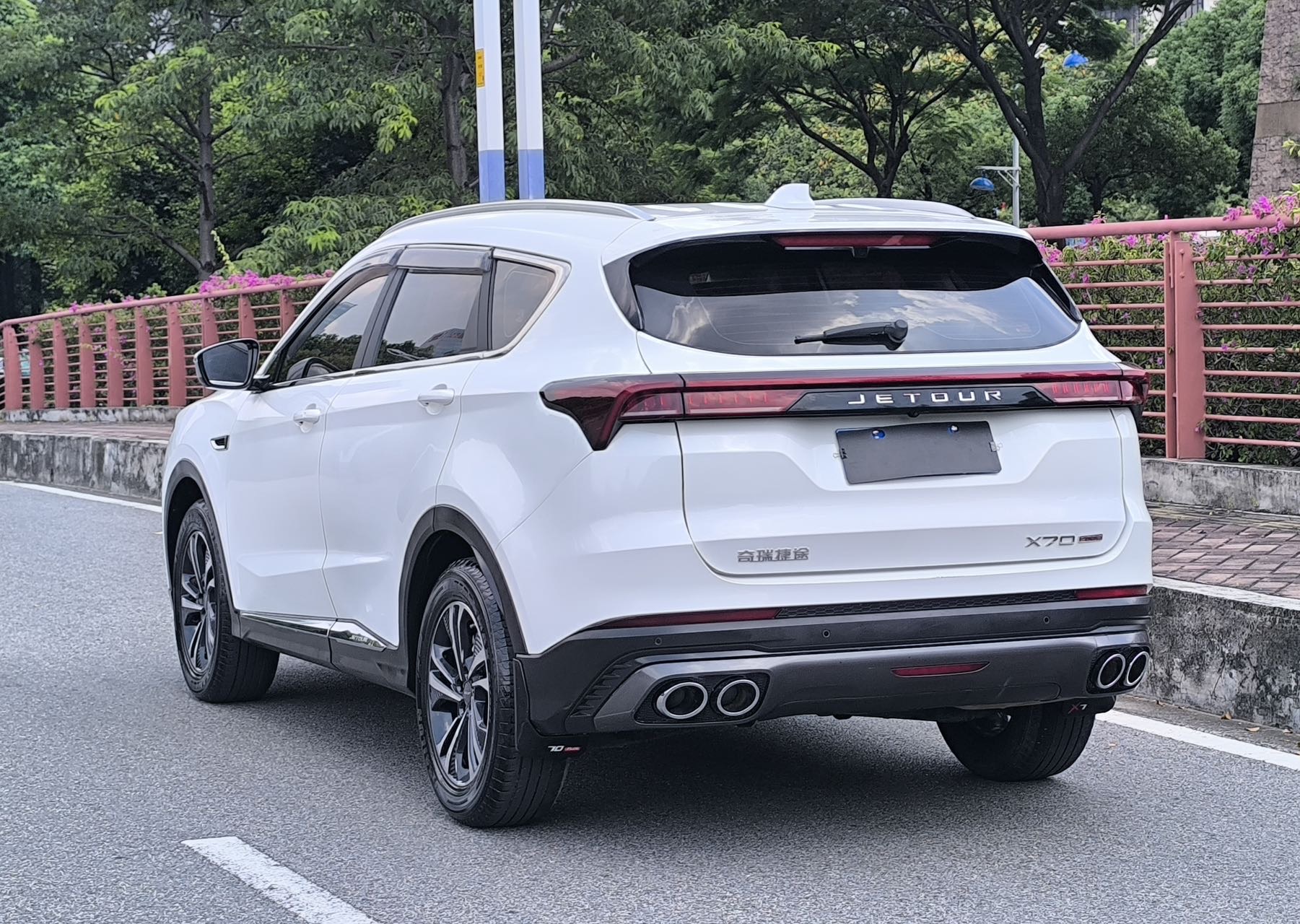 Jetour X70 PLUS 2021 car image #4