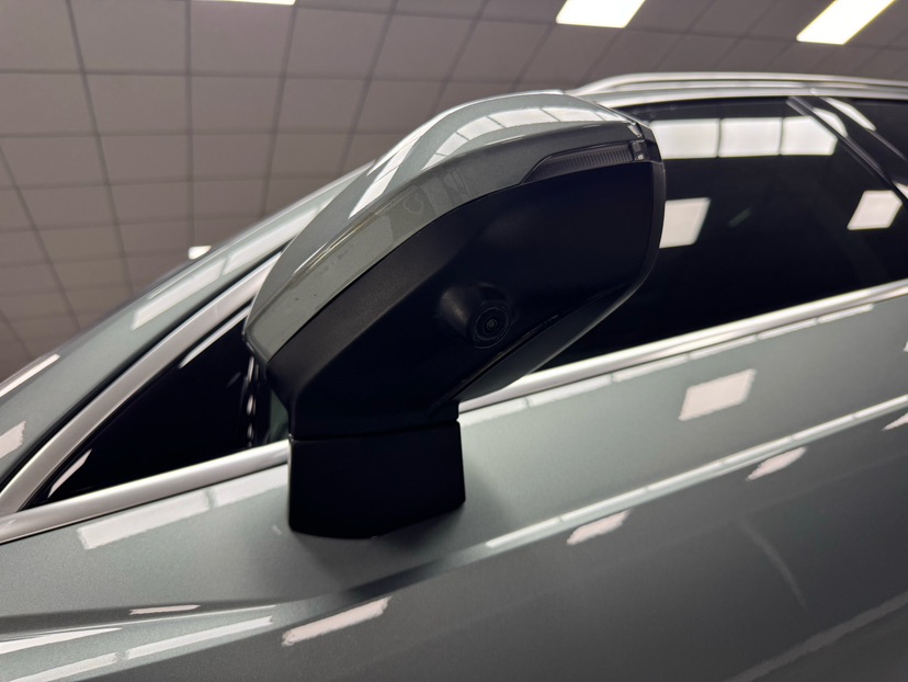 Audi Q3 2022 car image #15