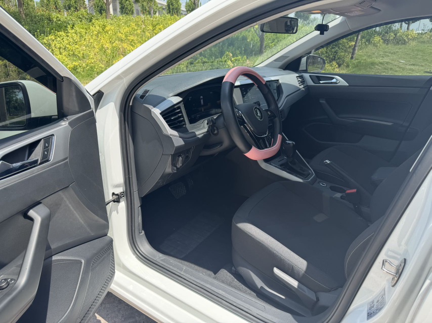 Volkswagen Polo 2024 car image #7