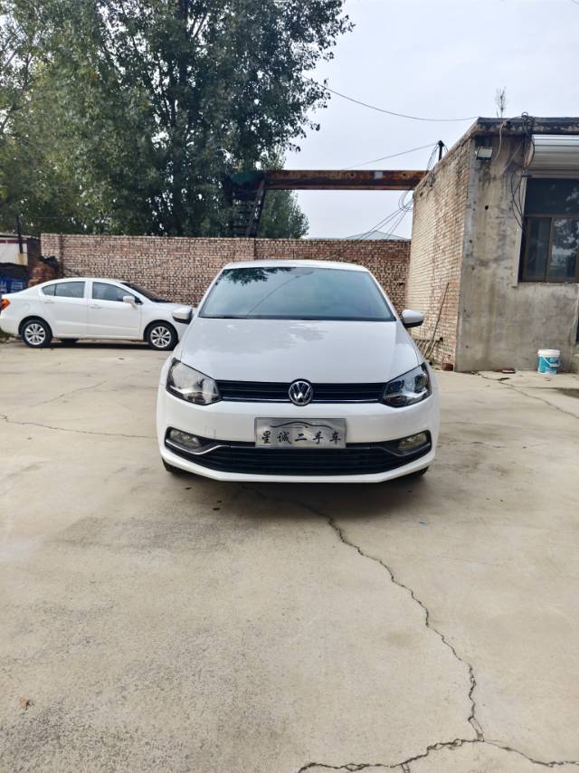 Volkswagen Polo 2017 car image 