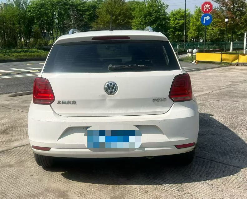 Volkswagen Polo 2016 car image #8