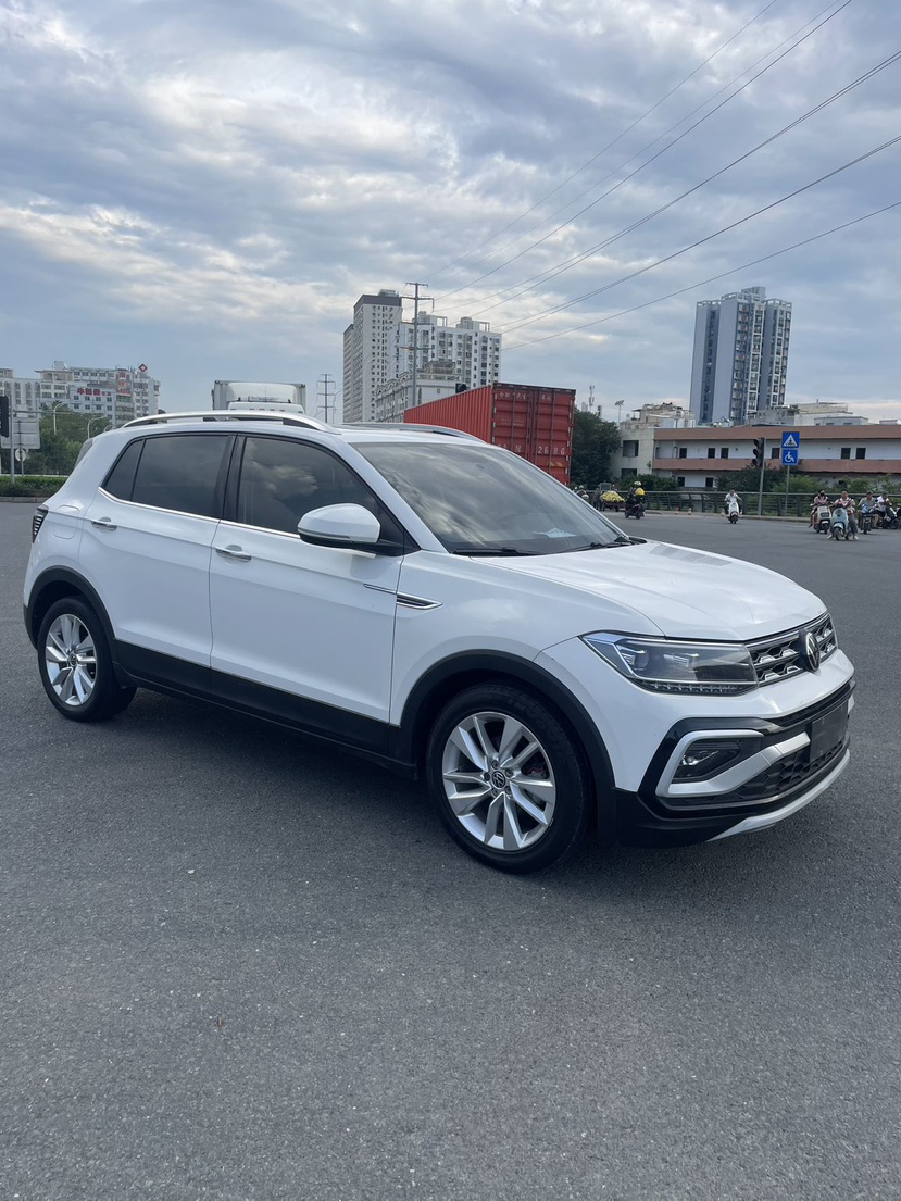 Volkswagen T-Cross 2021 Volkswagen T-Cross 2021 car image