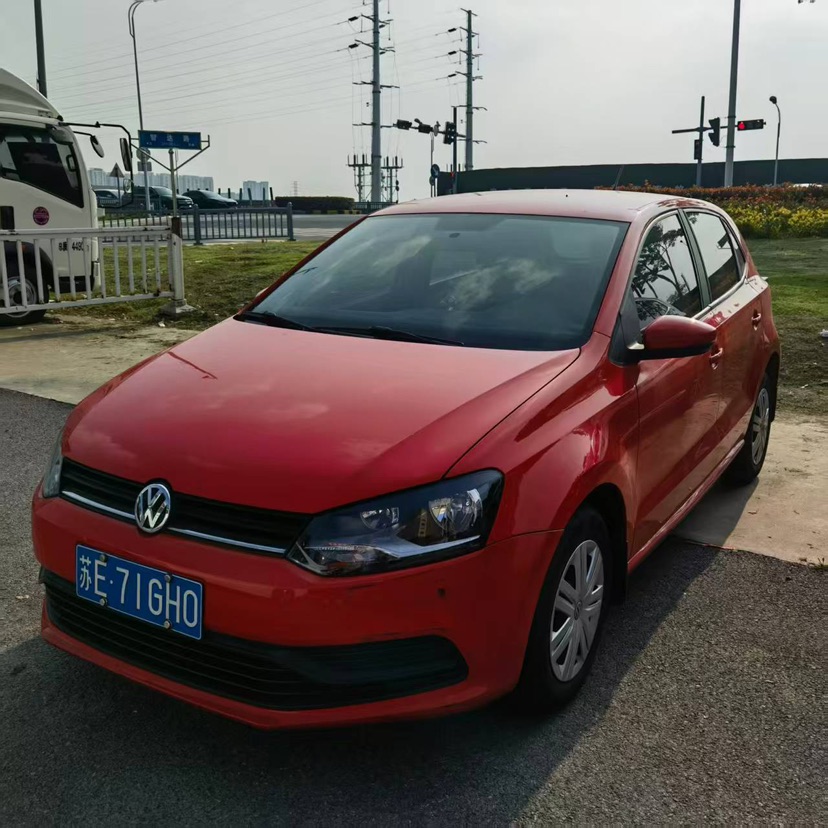 Volkswagen Polo 2016 car image 