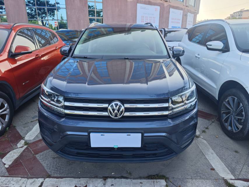 Volkswagen Tharu 2020 car image #2