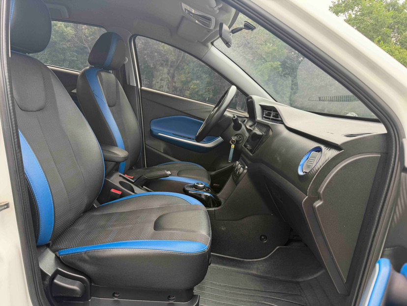 2019 immagine di auto #7