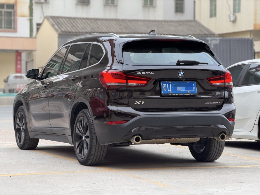 BMW X1 2021 #3 BMW X1 2021 car image #3