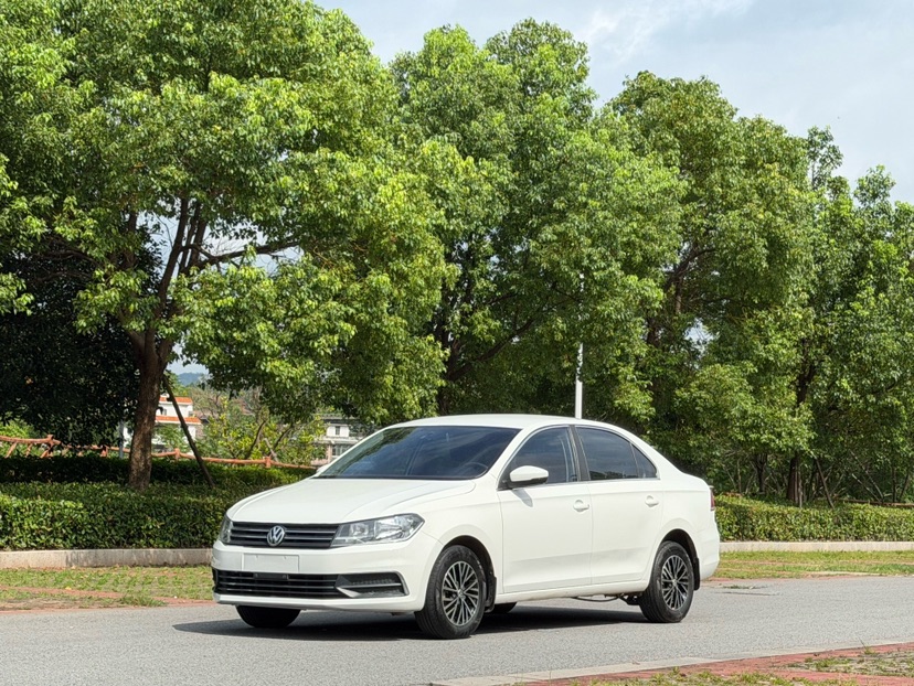 Volkswagen Santana 2019 car image 