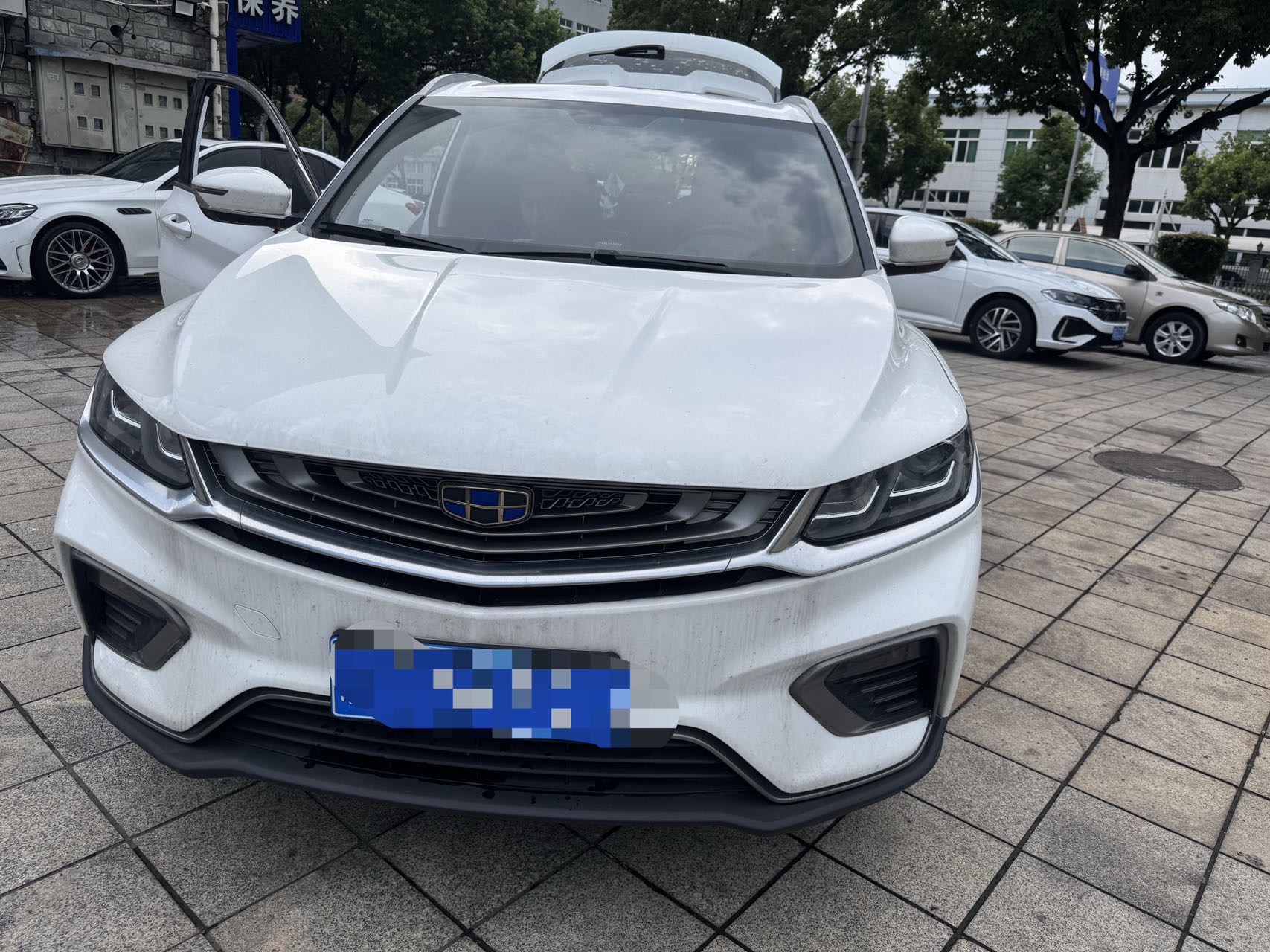GEELY Coolray 2019 immagine di auto #2