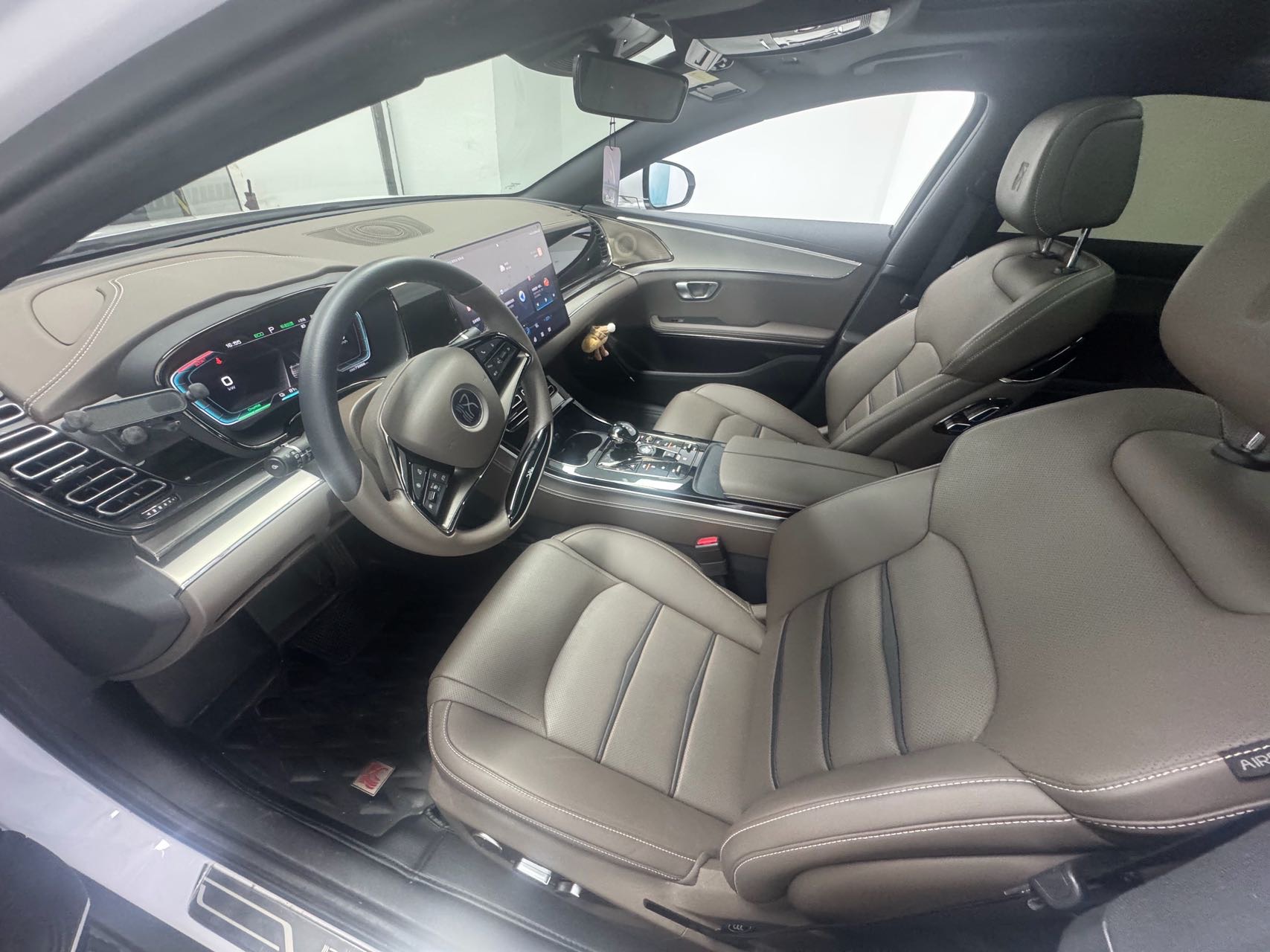 BYD Han 2021 #5 BYD Han 2021 car image #5