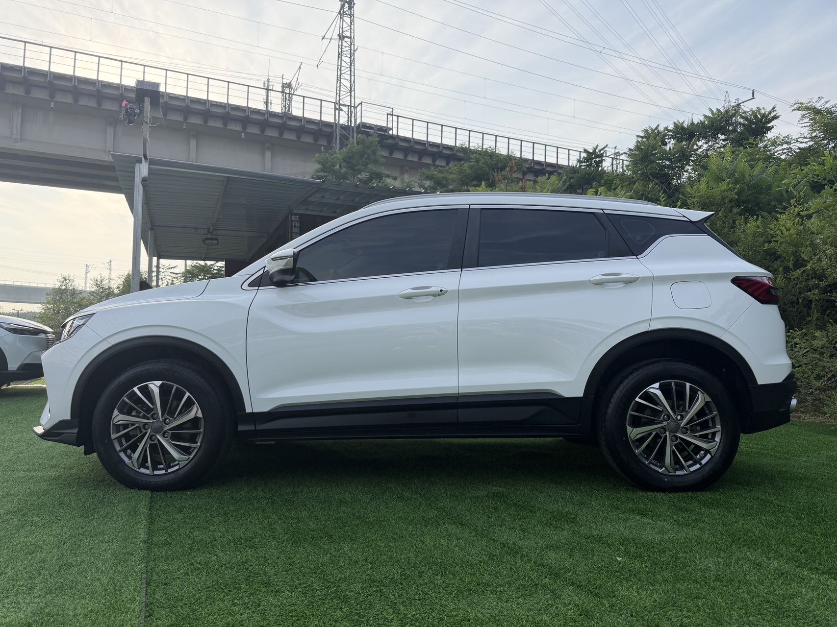 GEELY Coolray 2022 #7 GEELY Coolray 2022 car image #7