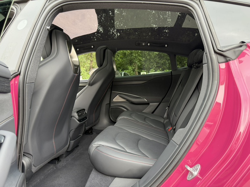 MI SU7 2025 car image #5