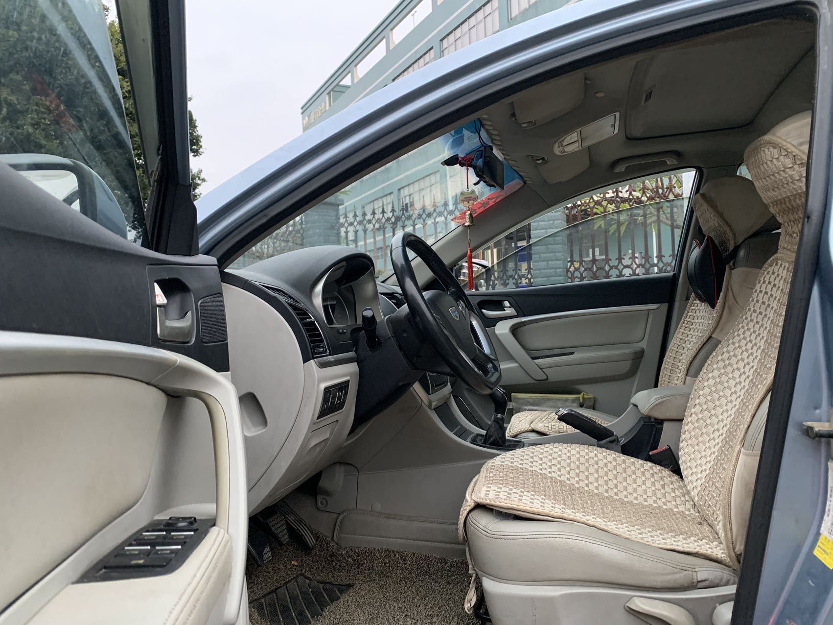 GEELY Emgrand 2014 car image #4