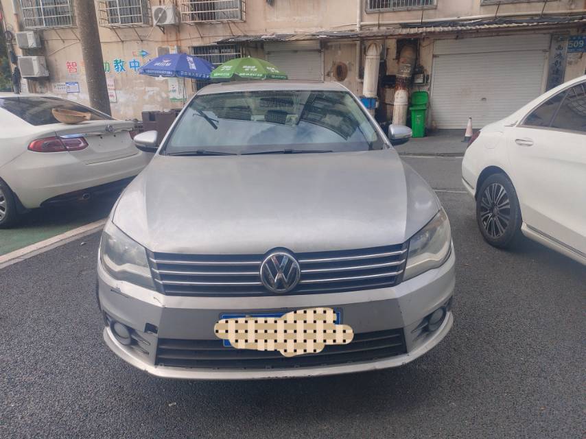 Volkswagen Bora 2015 car image #2
