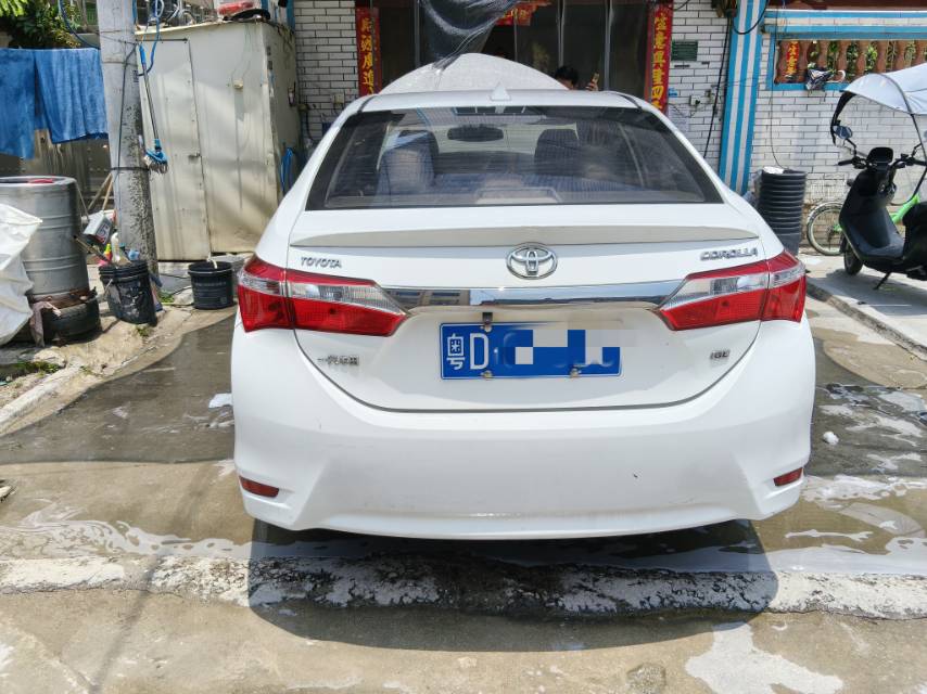 2016 car image #4
