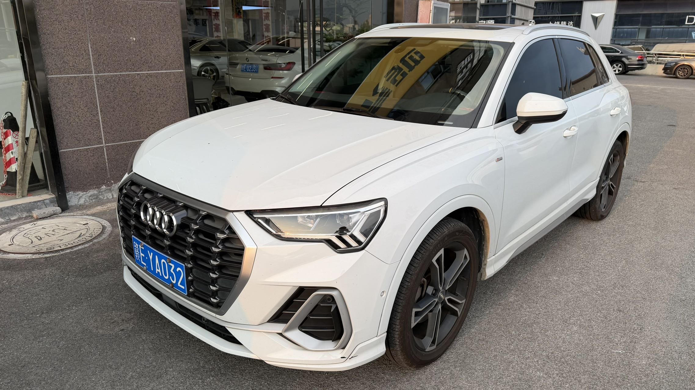 Audi Q3 2021 immagine di auto 