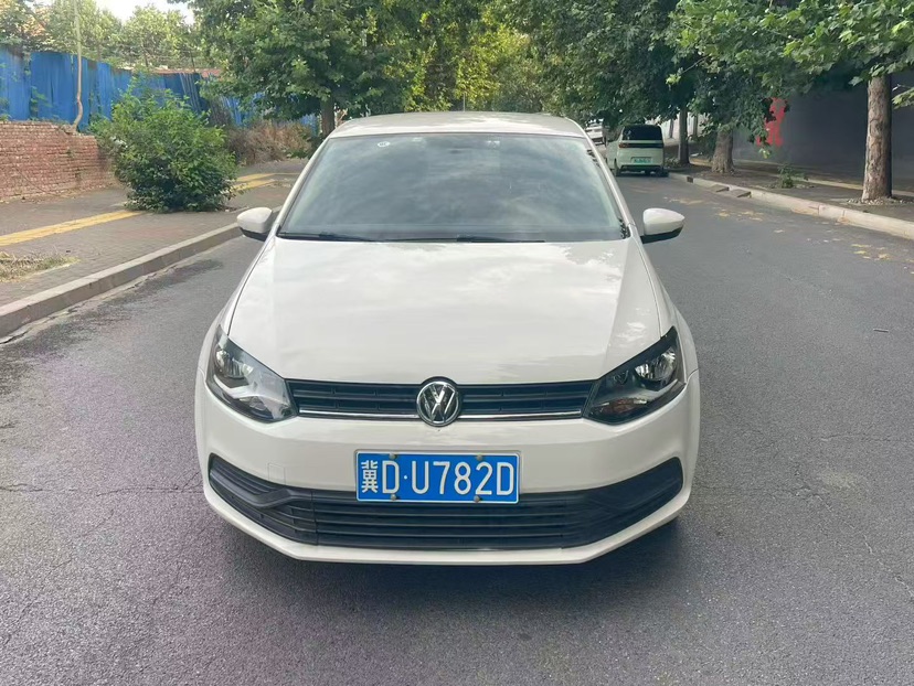 Volkswagen Polo 2018 car image 