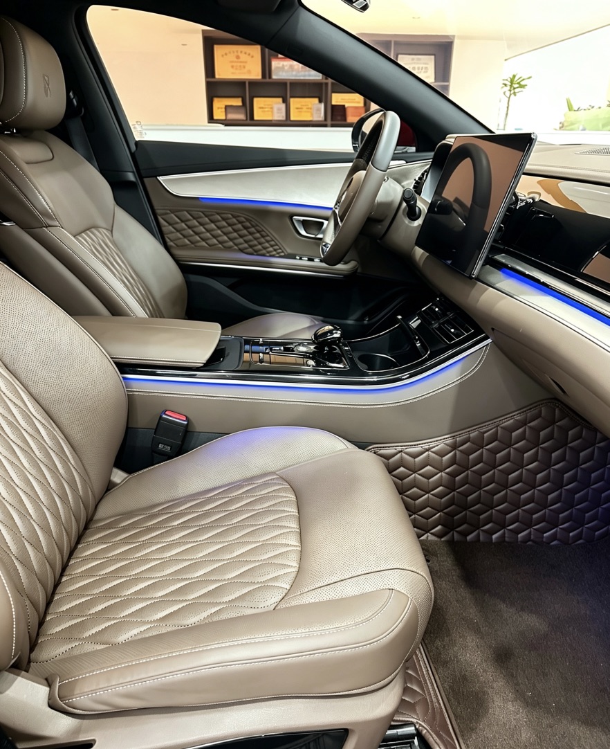 BYD Han 2023 car image #7