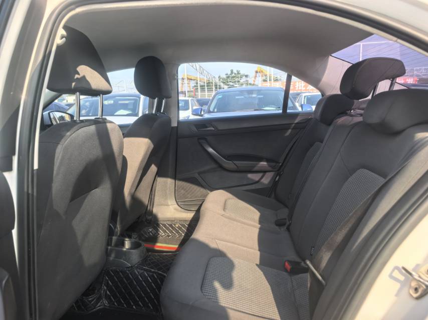Volkswagen Santana 2017 #5 Volkswagen Santana 2017 car image #5