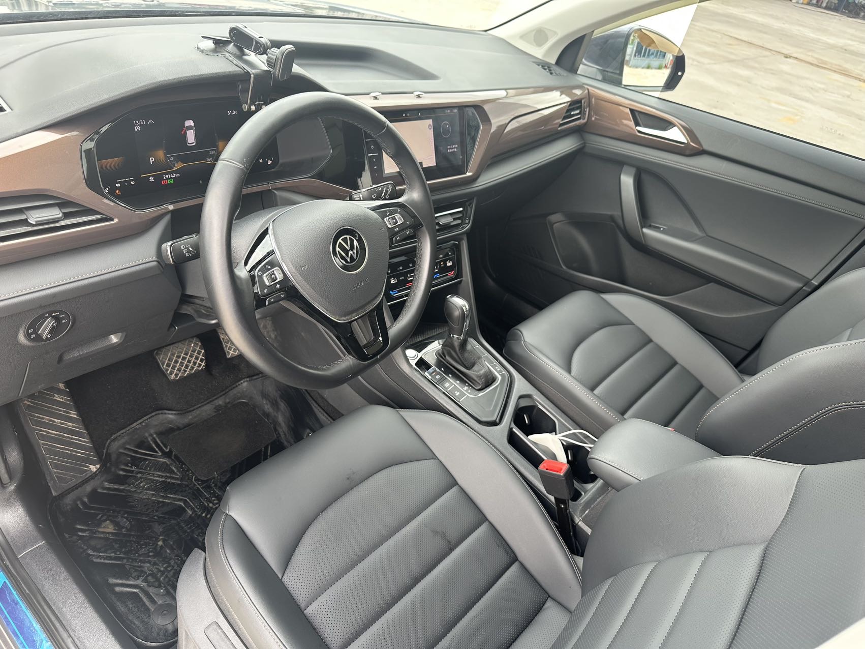Volkswagen Tharu 2023 car image #4