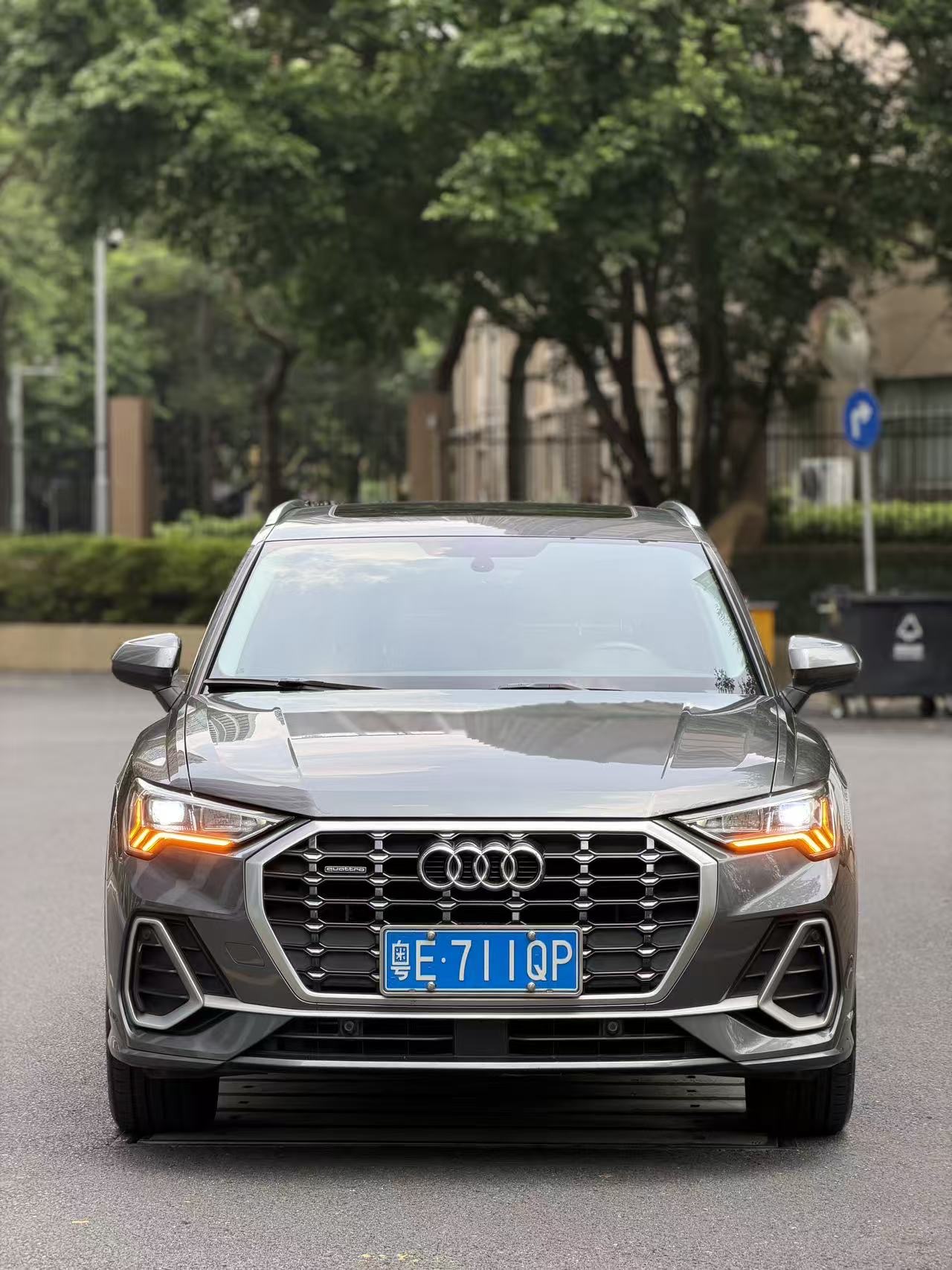 Audi Q3 2020 car image #2