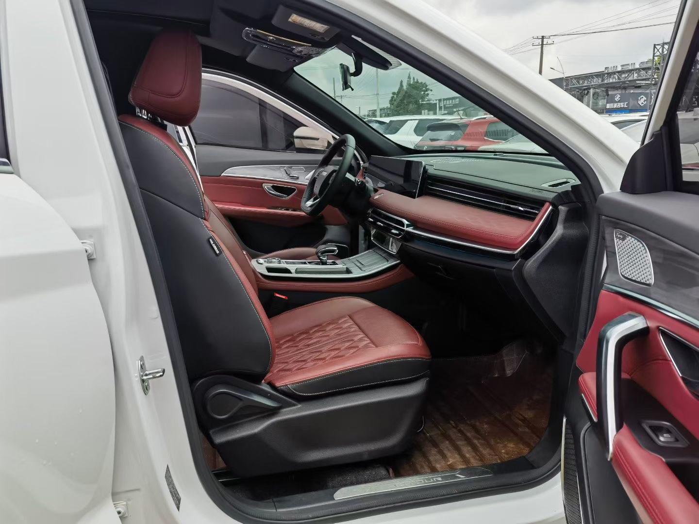 Jetour X70 PLUS 2024 car image #6