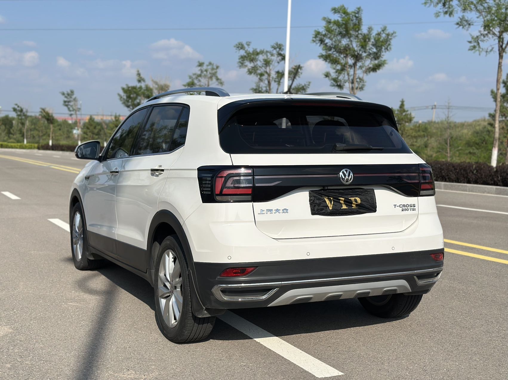 Volkswagen T-Cross 2019 #6 Volkswagen T-Cross 2019 car image #6