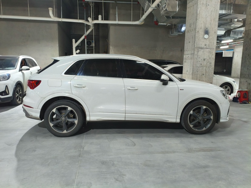 Audi Q3 2020 #4 Audi Q3 2020 car image #4