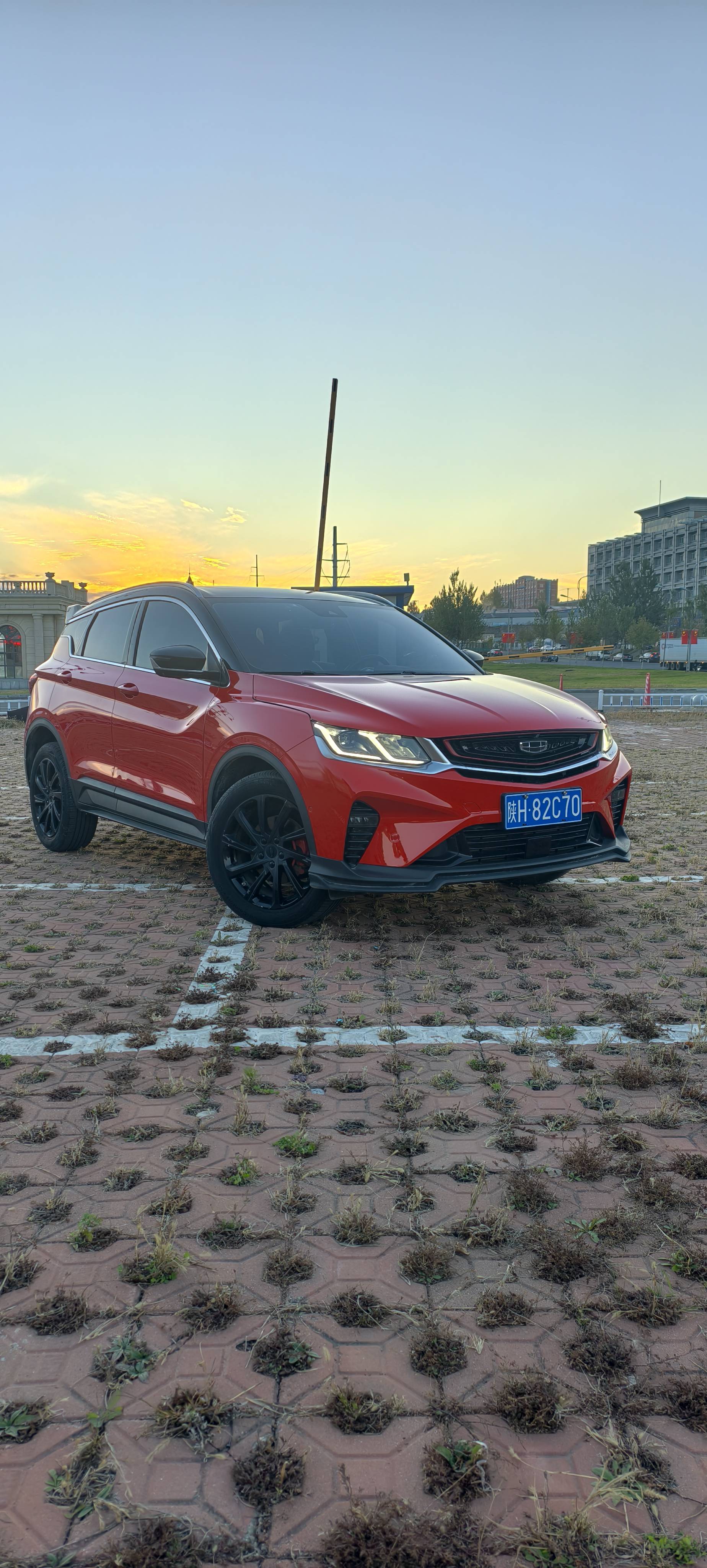GEELY Coolray 2021 car image #3