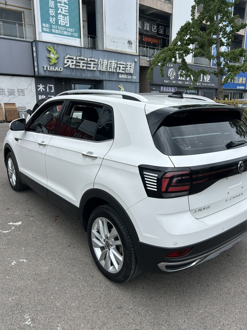 Volkswagen T-Cross 2021 car image #6