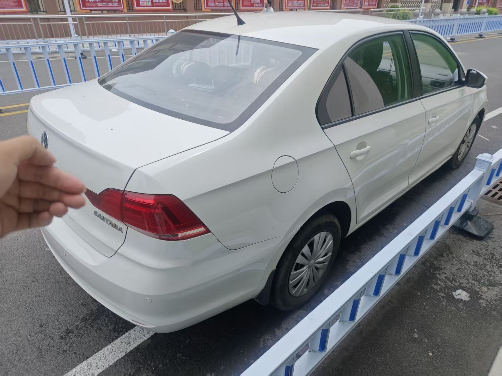 Volkswagen Santana 2016 car image #3