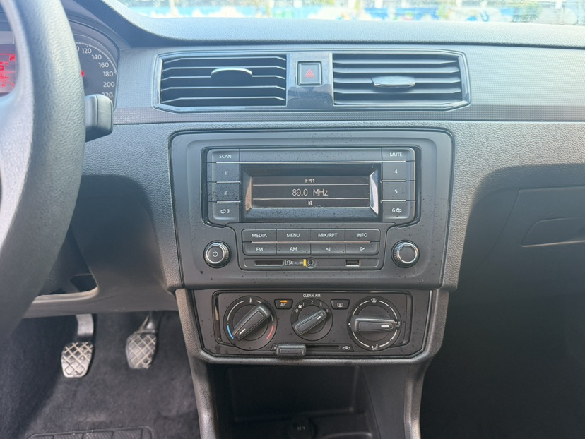 Volkswagen Santana 2021 car image #8