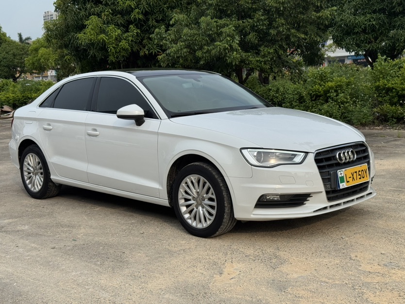 Audi A3 2016 car image #3