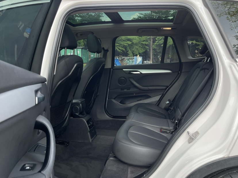 BMW X1 2019 car image #9
