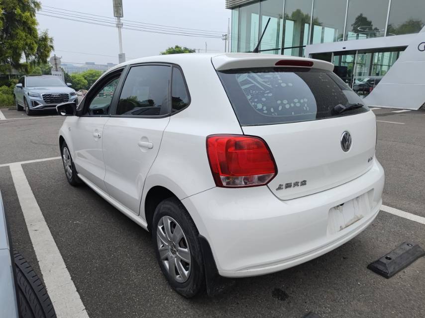 Volkswagen Polo 2012 #5 Volkswagen Polo 2012 car image #5